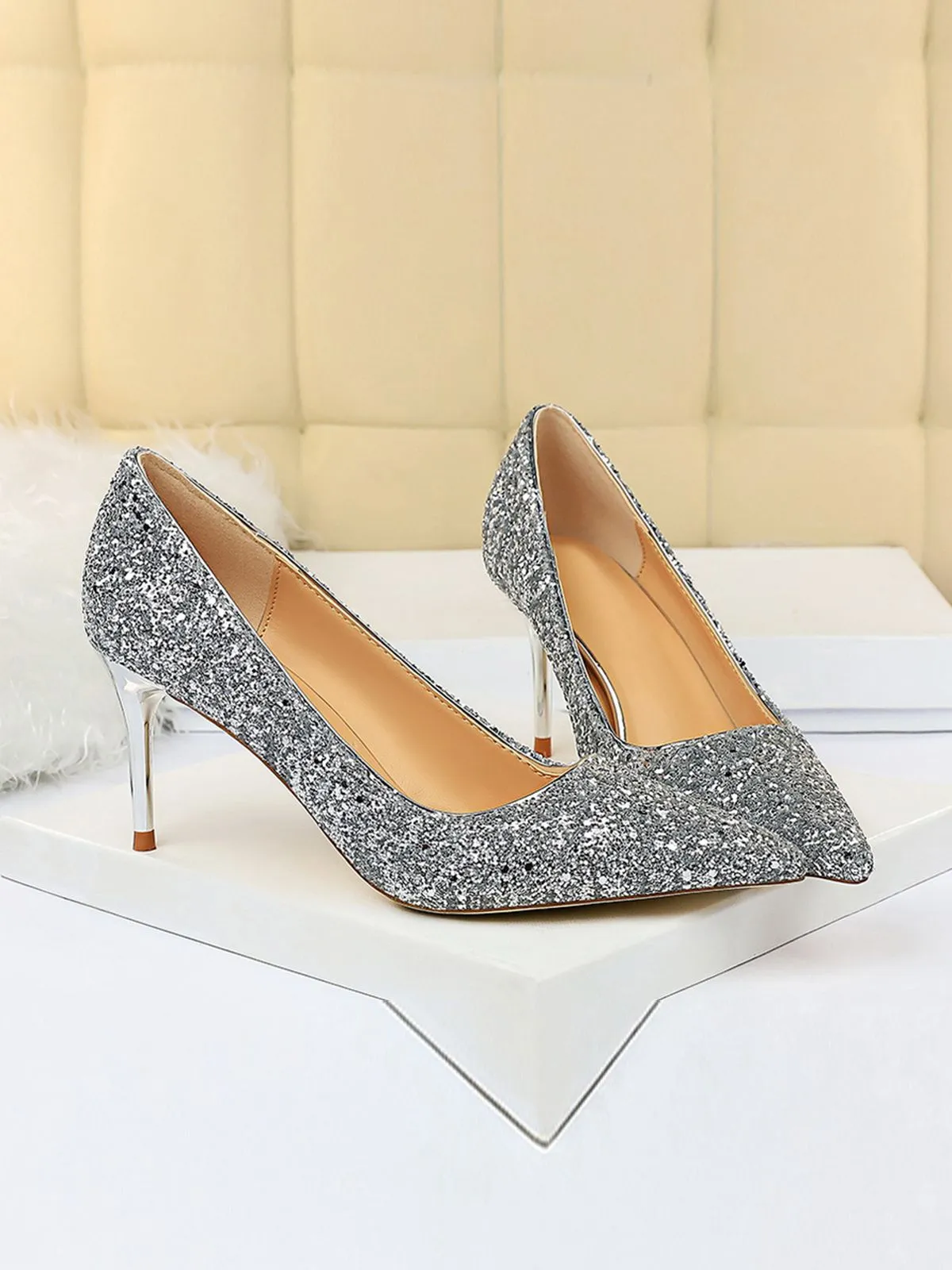 Pointed Toe Sequins Glitter High Heels Shoes