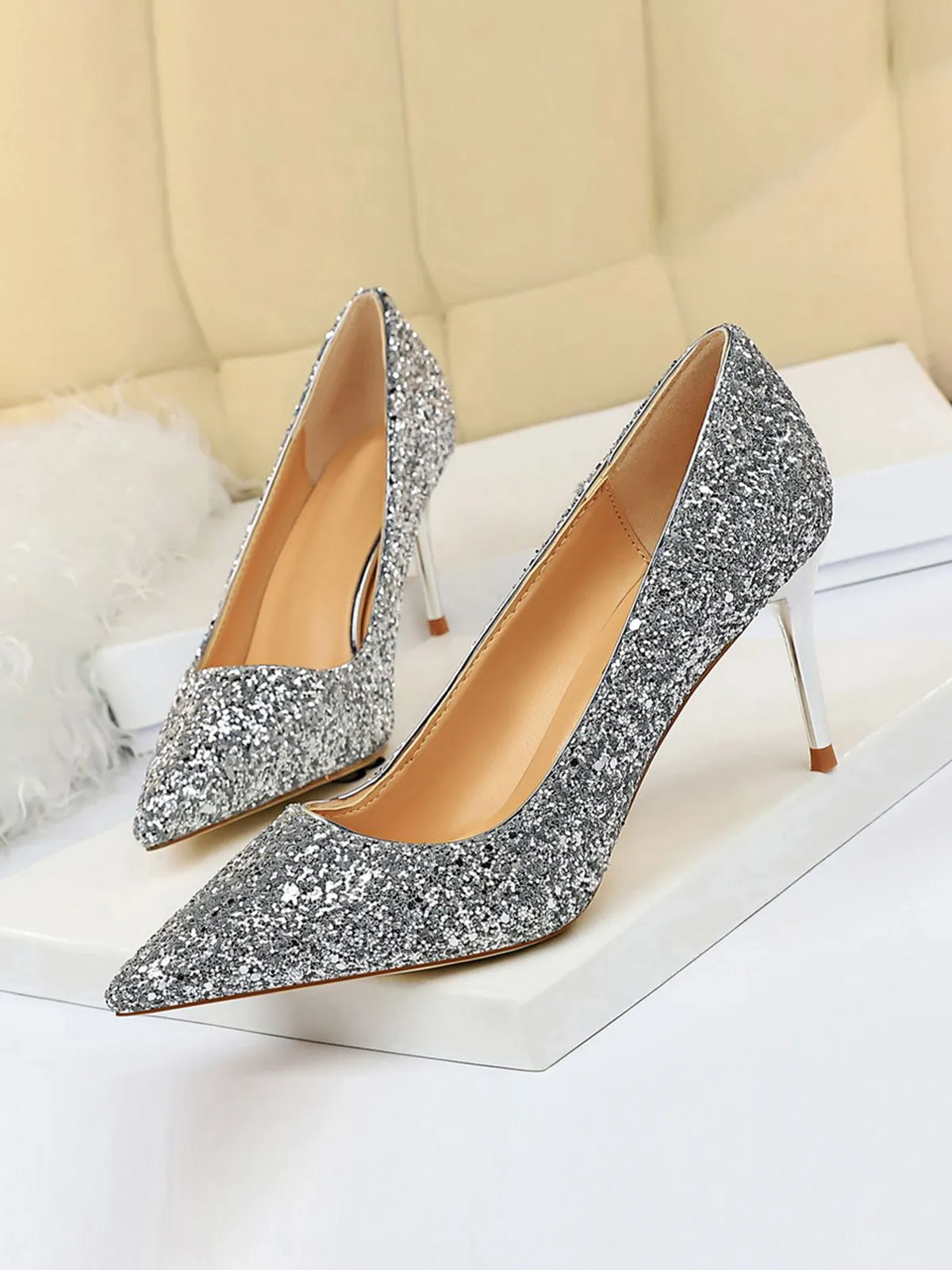 Pointed Toe Sequins Glitter High Heels Shoes