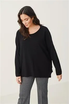 The Tila  Round Neck Loose Sweater